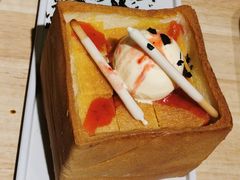 面包诱惑-大话小腰(鸟巢店)