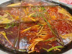 -岗上渣渣老火锅(两路口店)