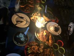 -Lia Cafe