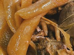 卤猪皮-六姑龟苓膏糖水卤水店