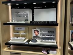 -博士眼镜(罗湖喜荟城店)
