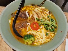 手切酸菜牛腱子面-陳八两面家(滨江天街店)