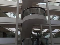 -上海滴水湖皇冠假日酒店