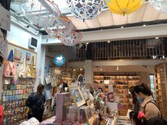 -猫的天空之城概念书店(苏州平江店)
