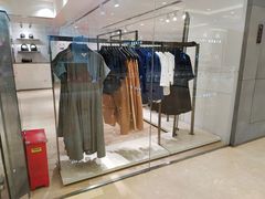 -COS(月星环球港店)