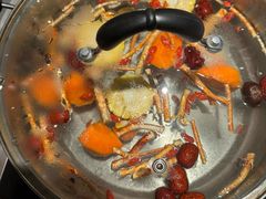 -尚尚仙·酸汤猪手·猪肚鸡火锅(华联万柳购物中心店)