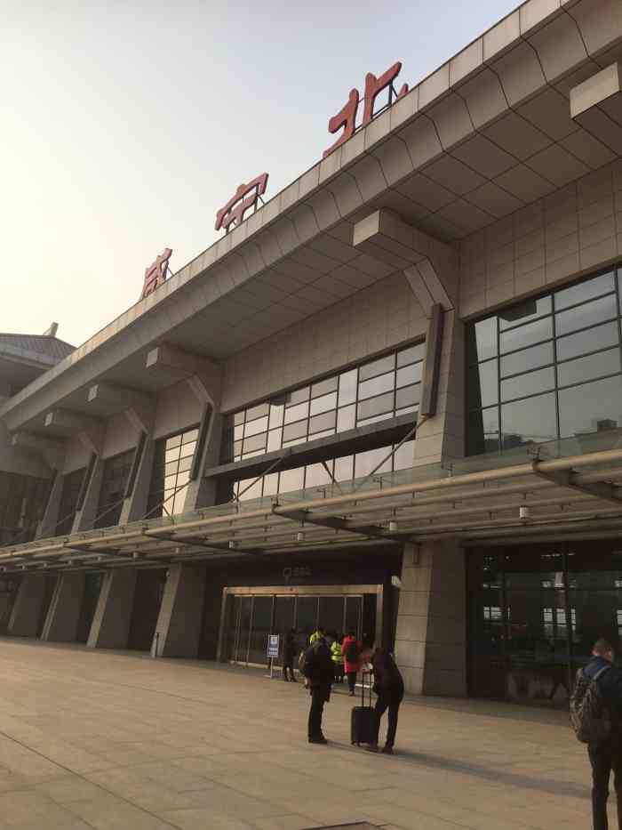 咸宁北站单行线图片
