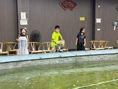 -光头佬室内钓虾场·烧烤·团建·亲子(中山八路店)