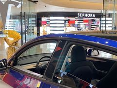 -TESLA 特斯拉(北京颐堤港体验店)