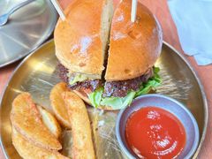 菠萝牛肉堡-魏斯理汉堡(西安沣东吾悦店)