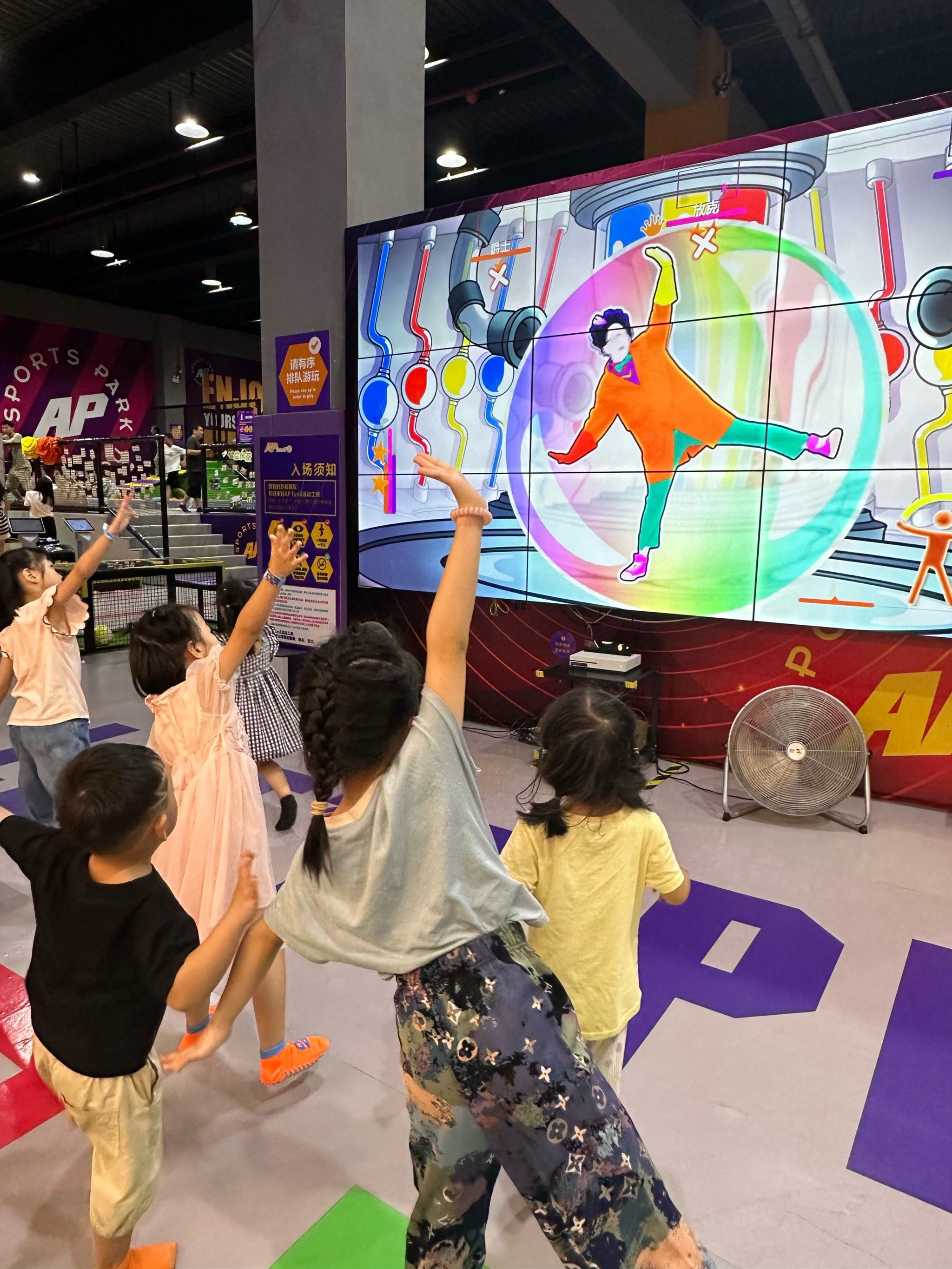 温州!超好玩的大型轰趴馆〰️
