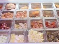 自助取餐区-愉肴麻辣香锅(中山路店)