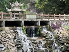 -龙瀑仙洞