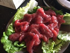-茅草房·河畔园林火锅