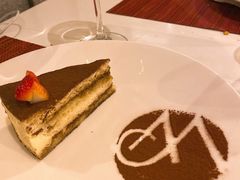 -WOLFGANG PUCK KITCHEN & BAR(迪士尼小镇店)