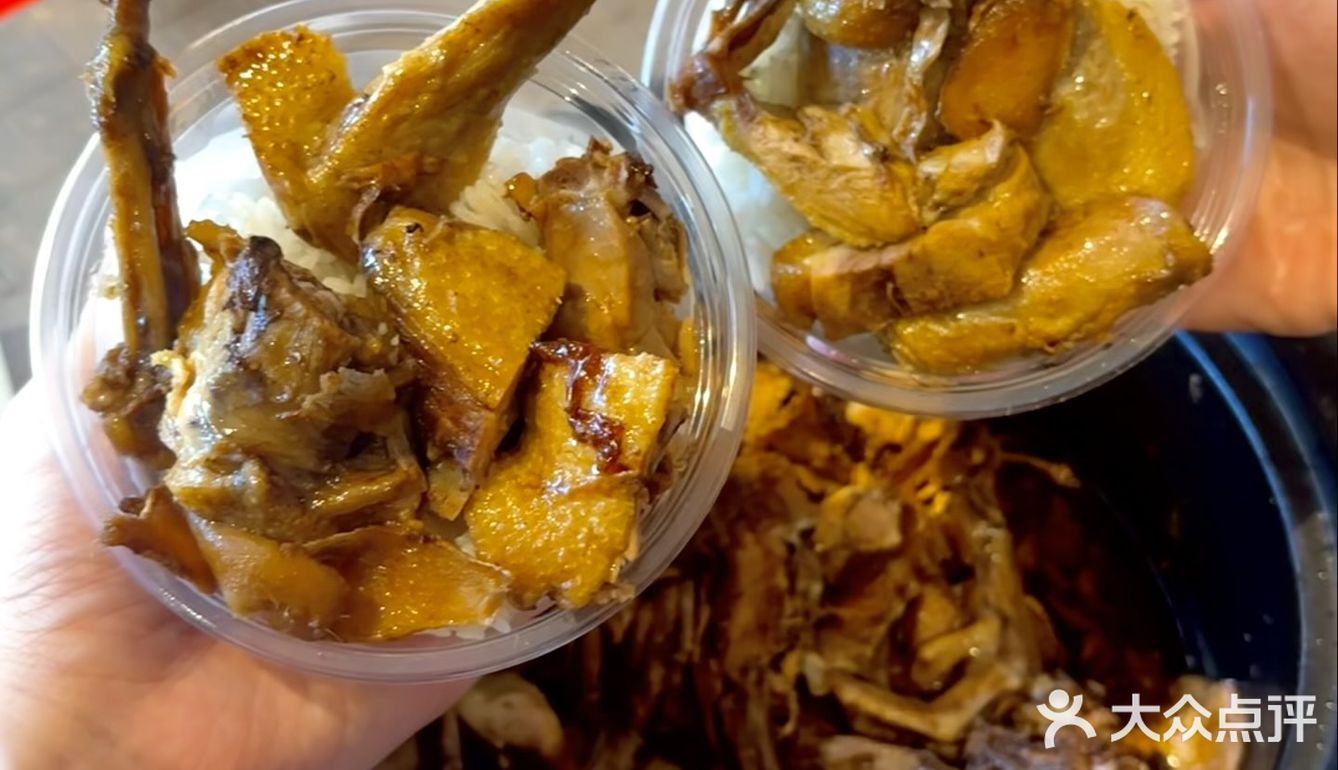 来东山怎么能不吃一次这姜母鸭呢！！！