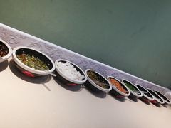 -丽丽三鲜螺蛳粉(田林路店)