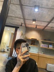 -罗亚帝·NASHOW纳秀形象设计