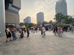 -龙湖杭州滨江天街