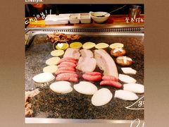 -小花猪韩式石板烤肉