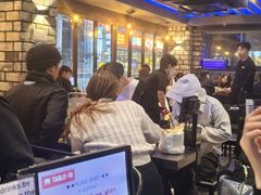 -BHC炸鸡(明洞总店)