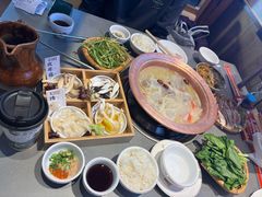 -阿婆情腊排骨火锅·野生菌季(古城旗舰店)