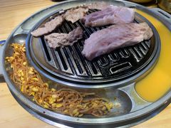 豆芽-金顺韩式烤肉·网红烤肉店(广利路店)