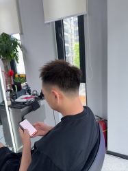 -DK SALON连锁专业烫染接发店