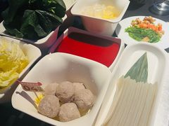 -海底捞火锅智慧餐厅(中骏世界城店)