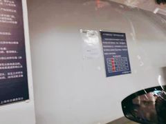 -大宁国际商业广场-地下停车库