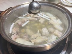 -喃喃椰·糟粕醋·椰子鸡火锅(七堡花园店)