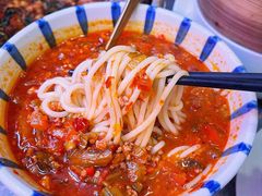 小锅米线-浩海火燒雲傣家菜(静安芮欧店)