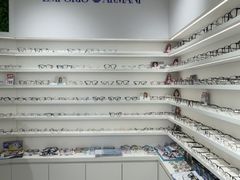 -美式眼镜·授权蔡司.依视路.尼康.豪雅.明月(南翔印象城店)