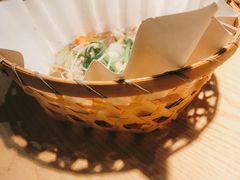-枝魯枝魯自助料理