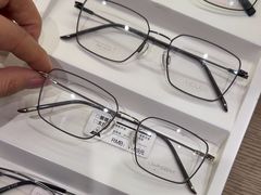 -爱视眸Eyeblling眼镜·依视路·蔡司镜片折扣店(百联南方商城购物中心)