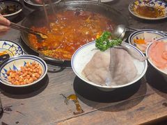 -旧街市鲜货老火锅(大光路店)