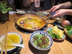 -洱火云南酸菜牛肉火锅(石景山当代商城店)