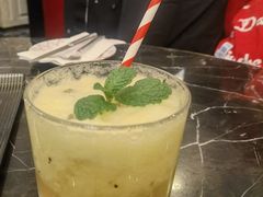 -Salon de The de Joel Robuchon(外滩18号店)