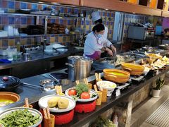 自助取餐区-侬佳蒸菜馆(听潮店)