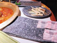 -新哥老官·畅吃123·美蛙世界(苏宁广场店)