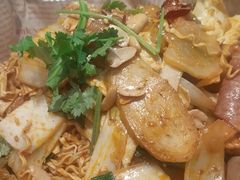 -红渡小香·牛肉麻辣香锅(车站南路店)