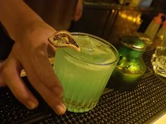 -城墙外BAR