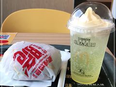 -麦当劳(长兴路万达店)