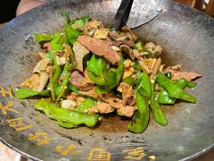 -费大厨辣椒炒肉(万家丽一店)