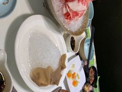 -洪氏嗨捞·猪肚鸡火锅(阳光天地店)