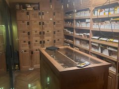 -Estaeslavida分享茄雪茄吧(亿彩购物中心店)