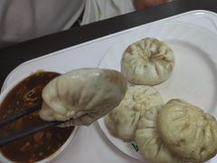 -陈寔包子王·卤煮小肠·京味小吃(龙潭店)