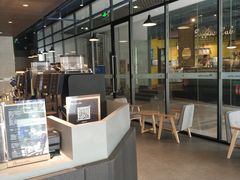 -瑞幸咖啡(巴黎春天陕西路店)