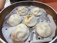 蟹黄汤包-鸡鸣汤包(罗廊巷店)