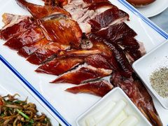 -蔼若春.传承三十年云南菜(金碧公园店)